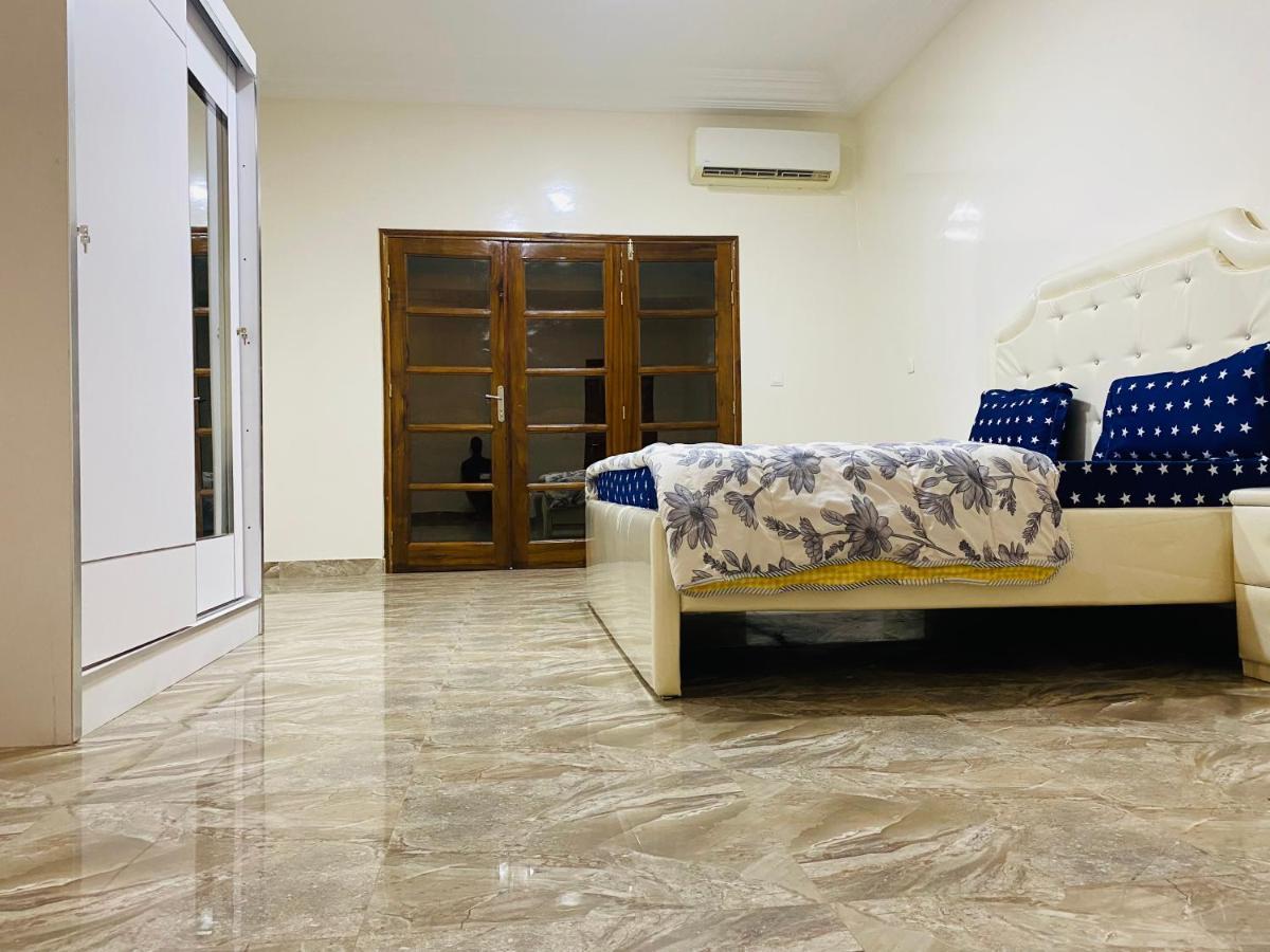 Residence El Hadji Dakar Buitenkant foto