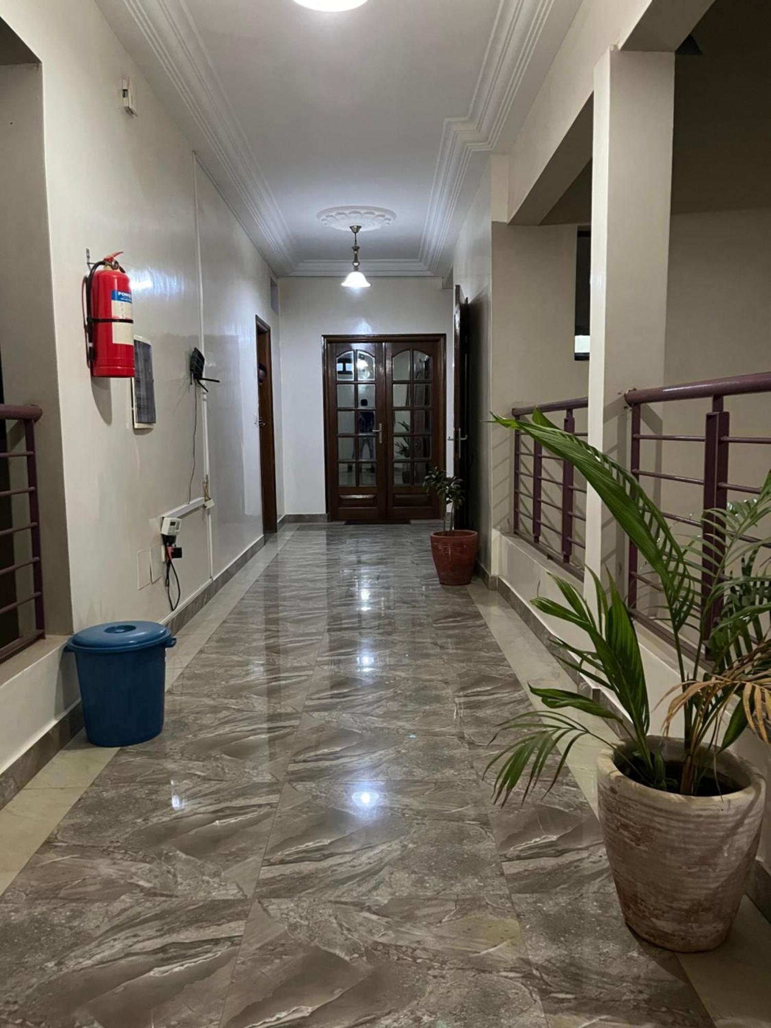 Residence El Hadji Dakar Buitenkant foto